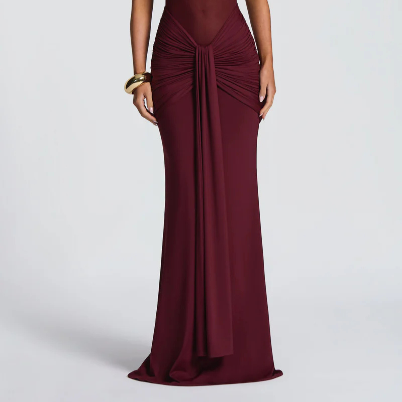 Hourglass Gown — Glamorous Silhouette & Elegant Detailing