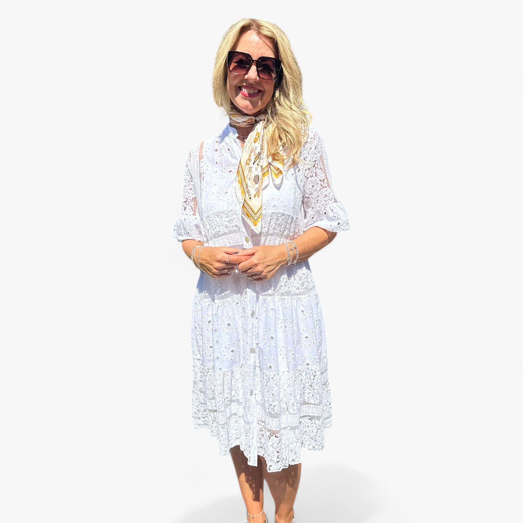 Adele | Lace Dress – Modern elegance with fine details