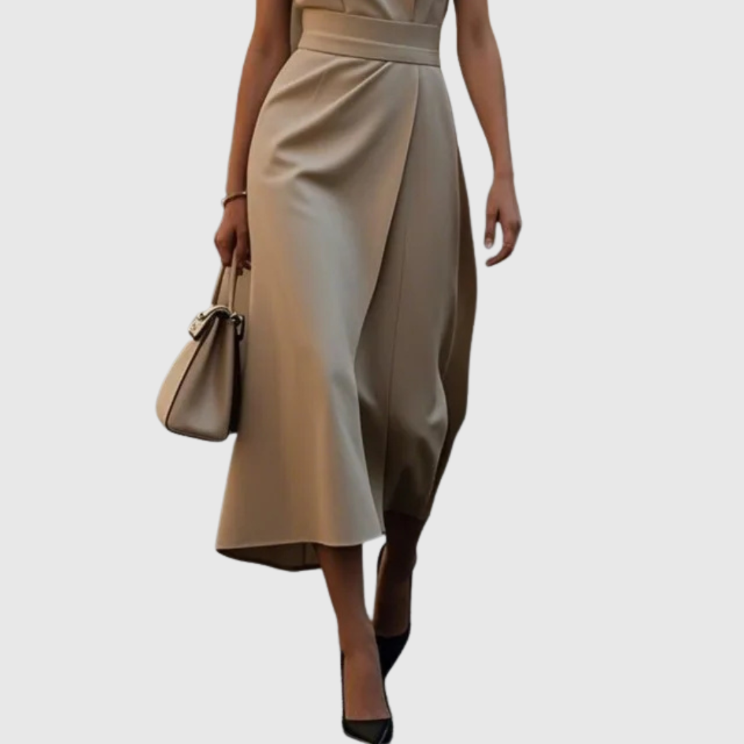 Clarimond: Timeless, Elegant Round-Neck Dress