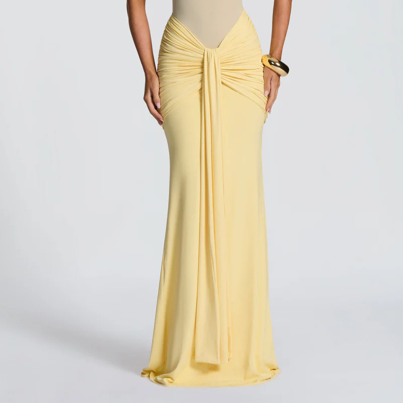 Hourglass Gown — Glamorous Silhouette & Elegant Detailing
