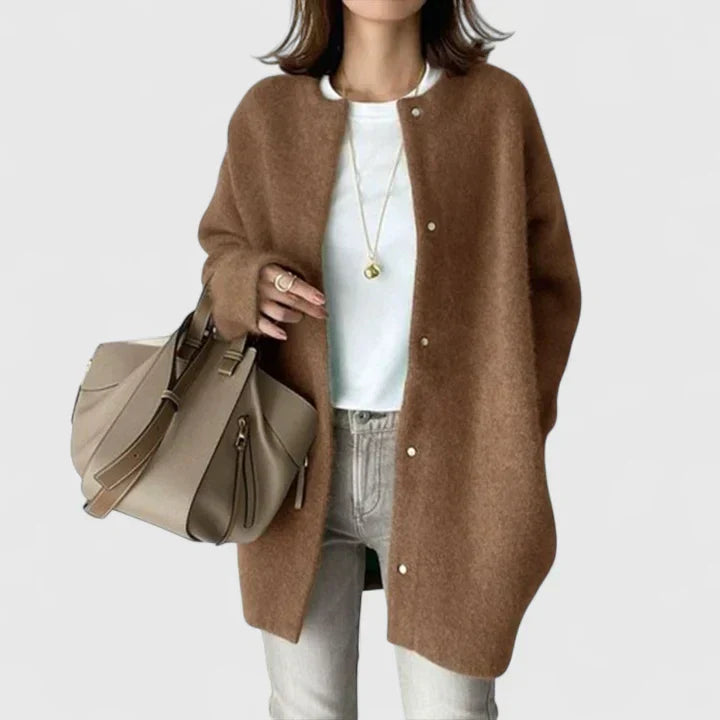 Elegant Cardigan — Timeless Style with Cozy Comfort