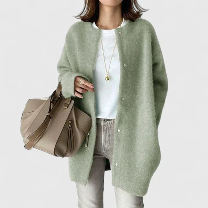 Elegant Cardigan — Timeless Style with Cozy Comfort
