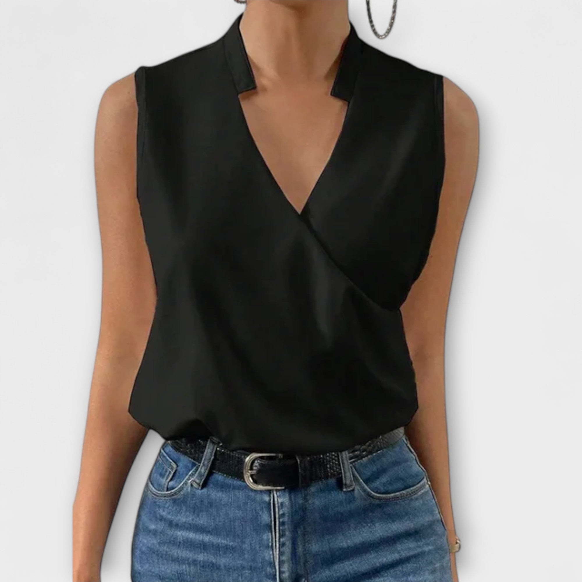 Loretta | Timeless V-Neck Blouse for Effortless Elegance