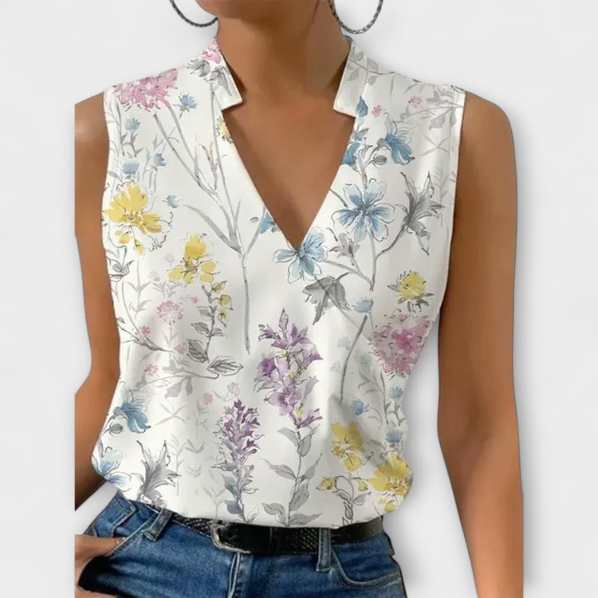 Loretta | Timeless V-Neck Blouse for Effortless Elegance