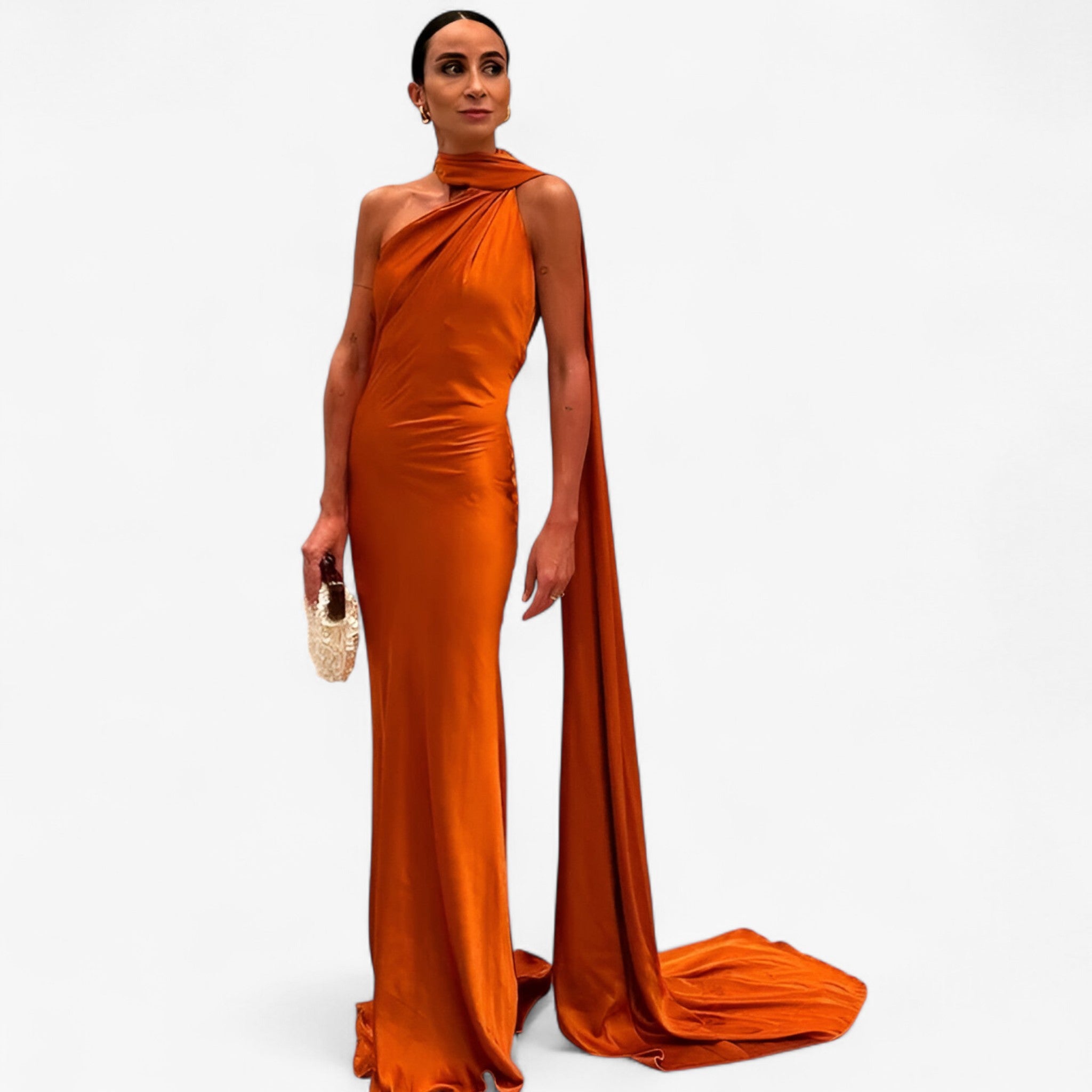 Lia – Enchanting Evening Dress with Open Back and Flowing Train