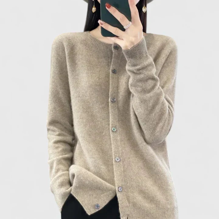 Cozy Cardigan - Ultra-Soft, All-Day Comfort