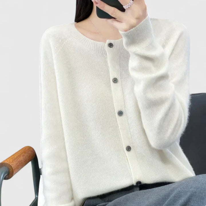 Cozy Cardigan - Ultra-Soft, All-Day Comfort
