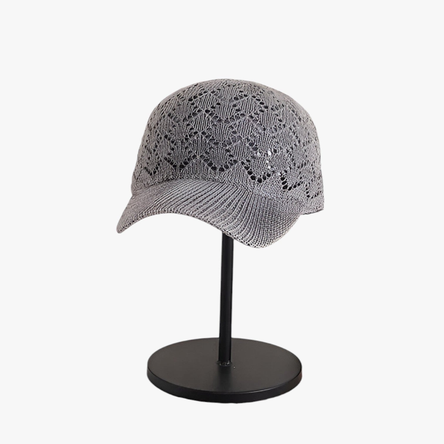 Paula | Breathable women's summer hat – light, stylish and adjustable