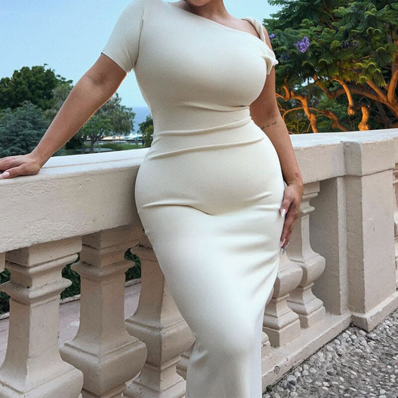 Twist Maxi Dress - Elegant & Flattering Fit