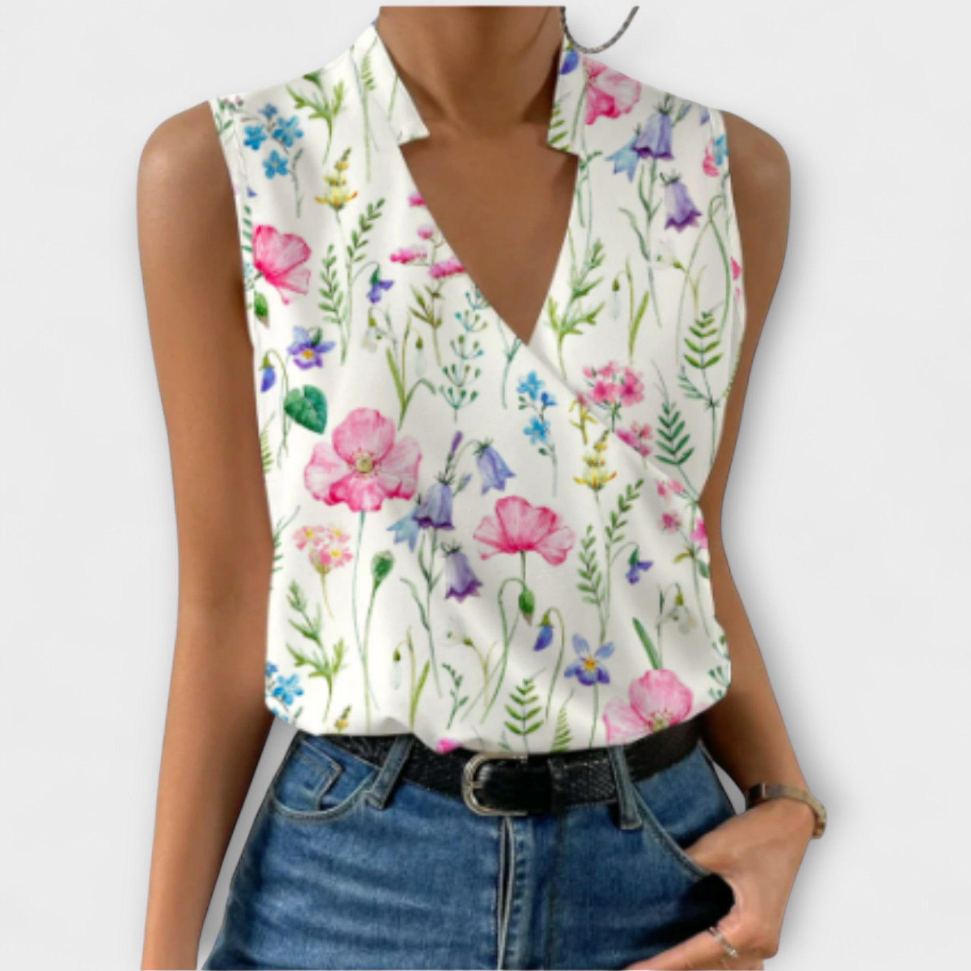 Loretta | Timeless V-Neck Blouse for Effortless Elegance
