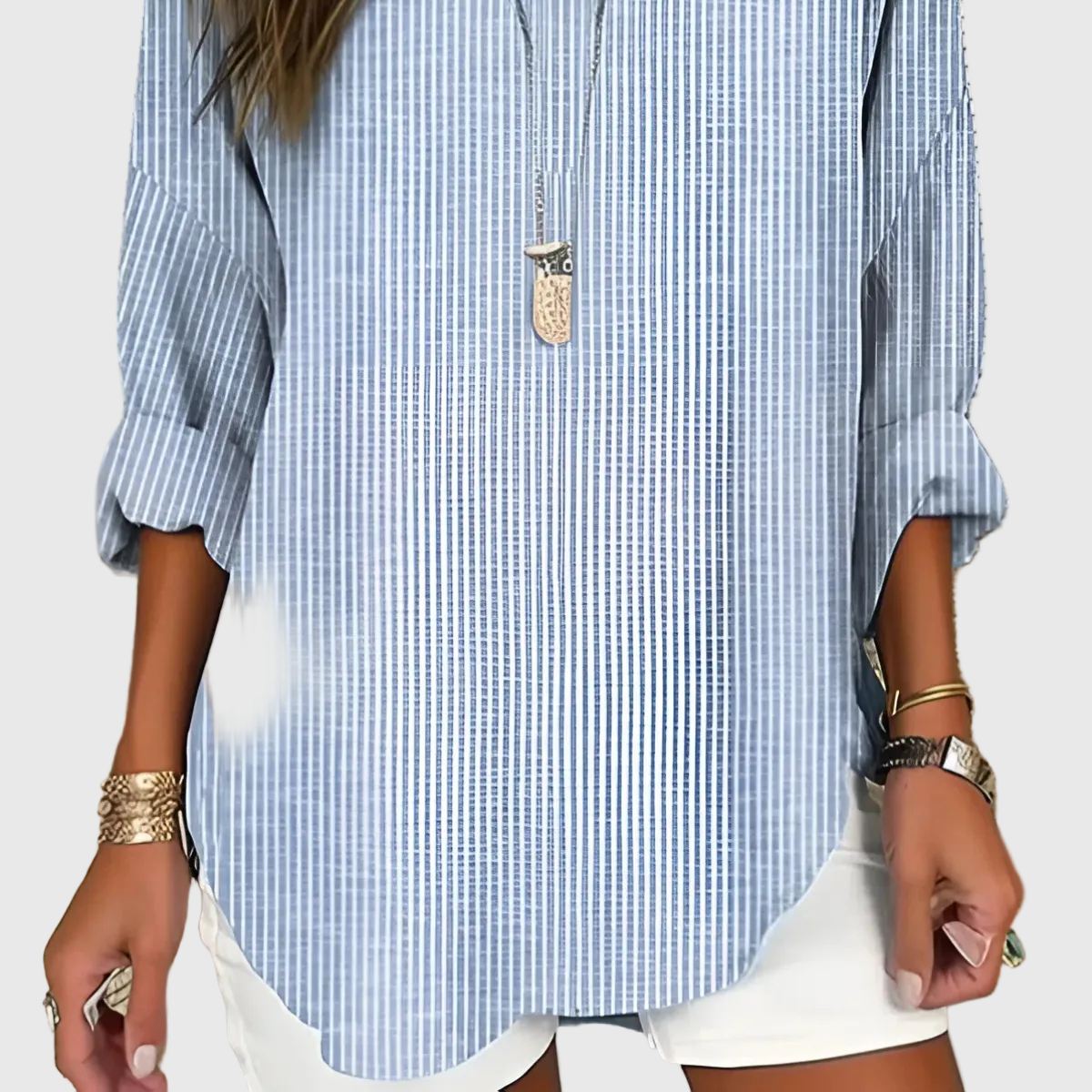 Effortlessly Chic Striped Blouse for a Trendy Look