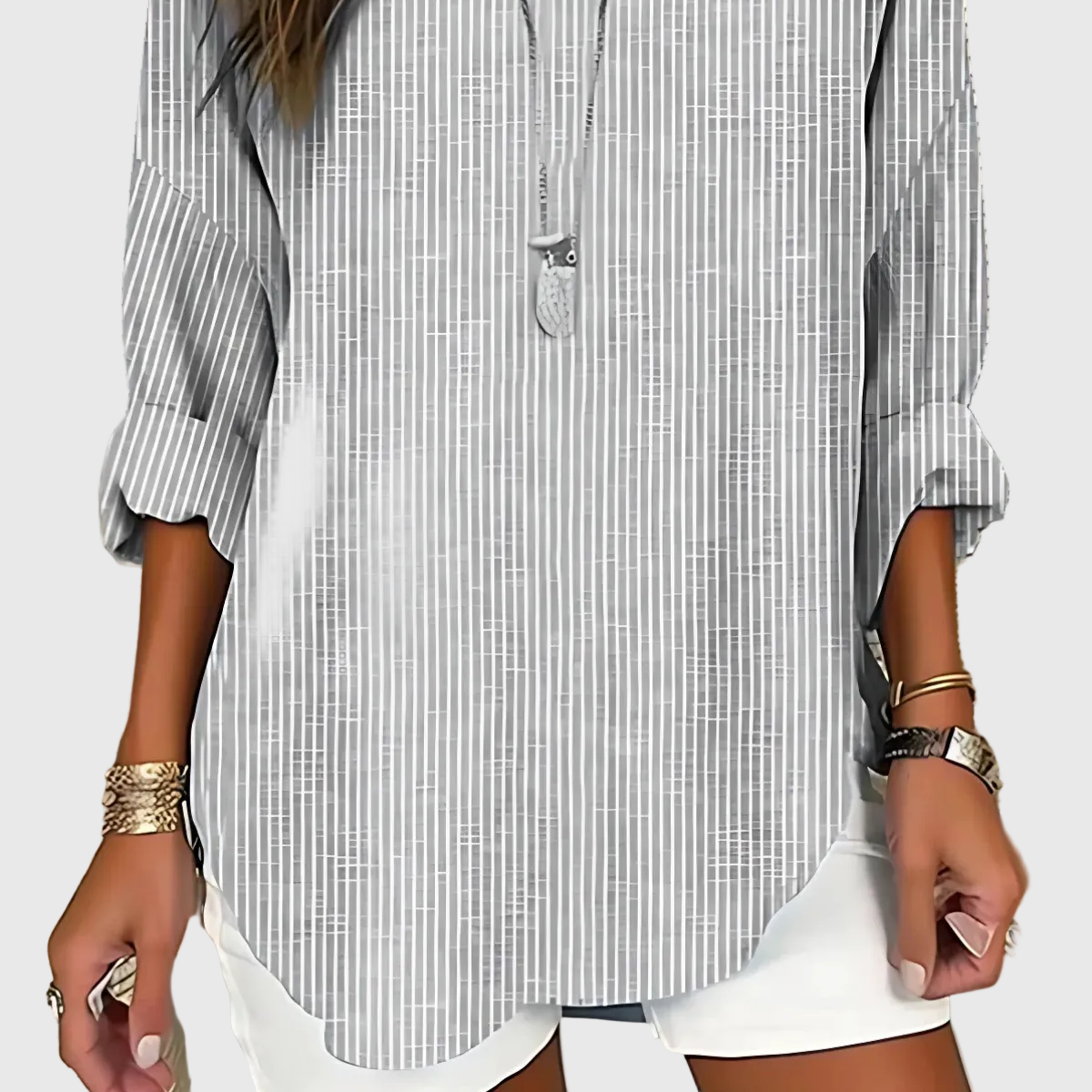 Effortlessly Chic Striped Blouse for a Trendy Look
