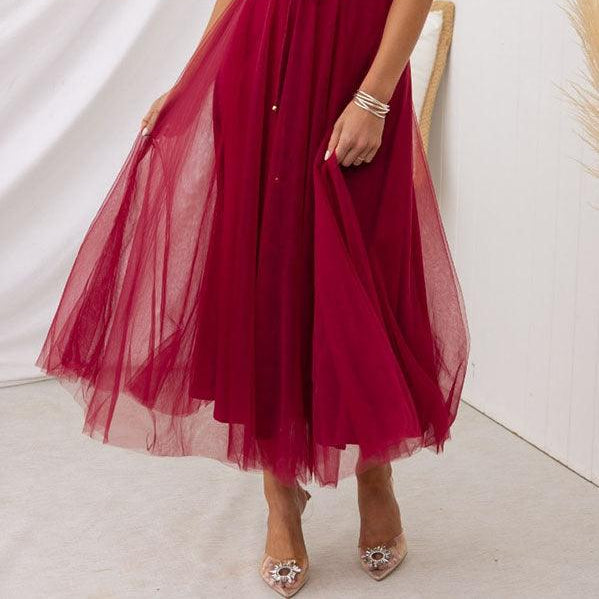Elegant Maxi Dress with Straps in Chiffon for a Modern Princess Party