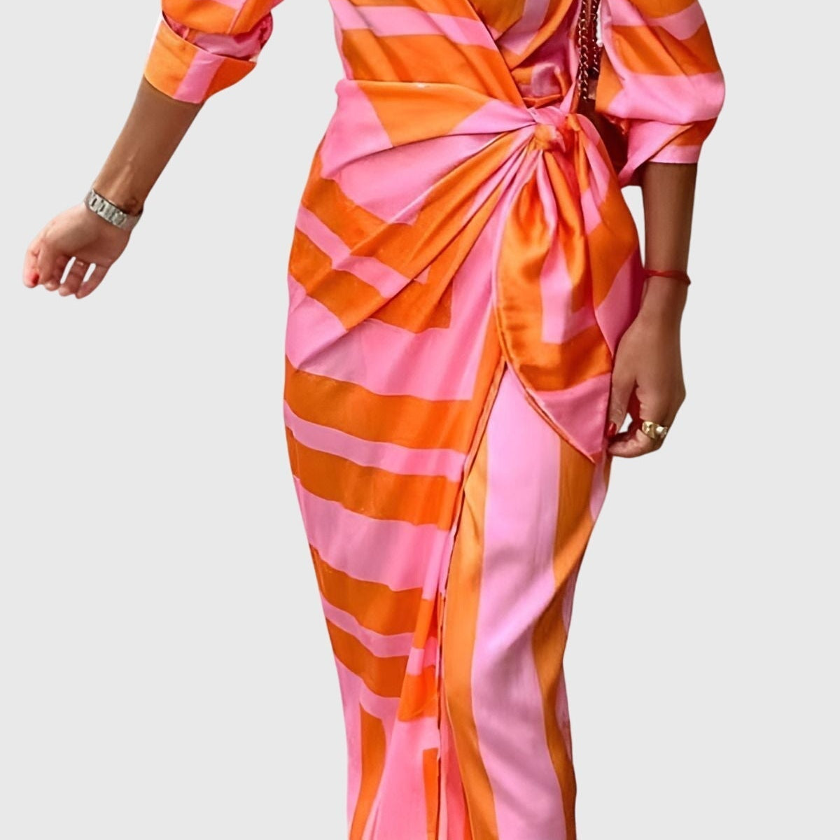 Wrap Style Dress – Flattering Silhouette & Waist-Defining Fit