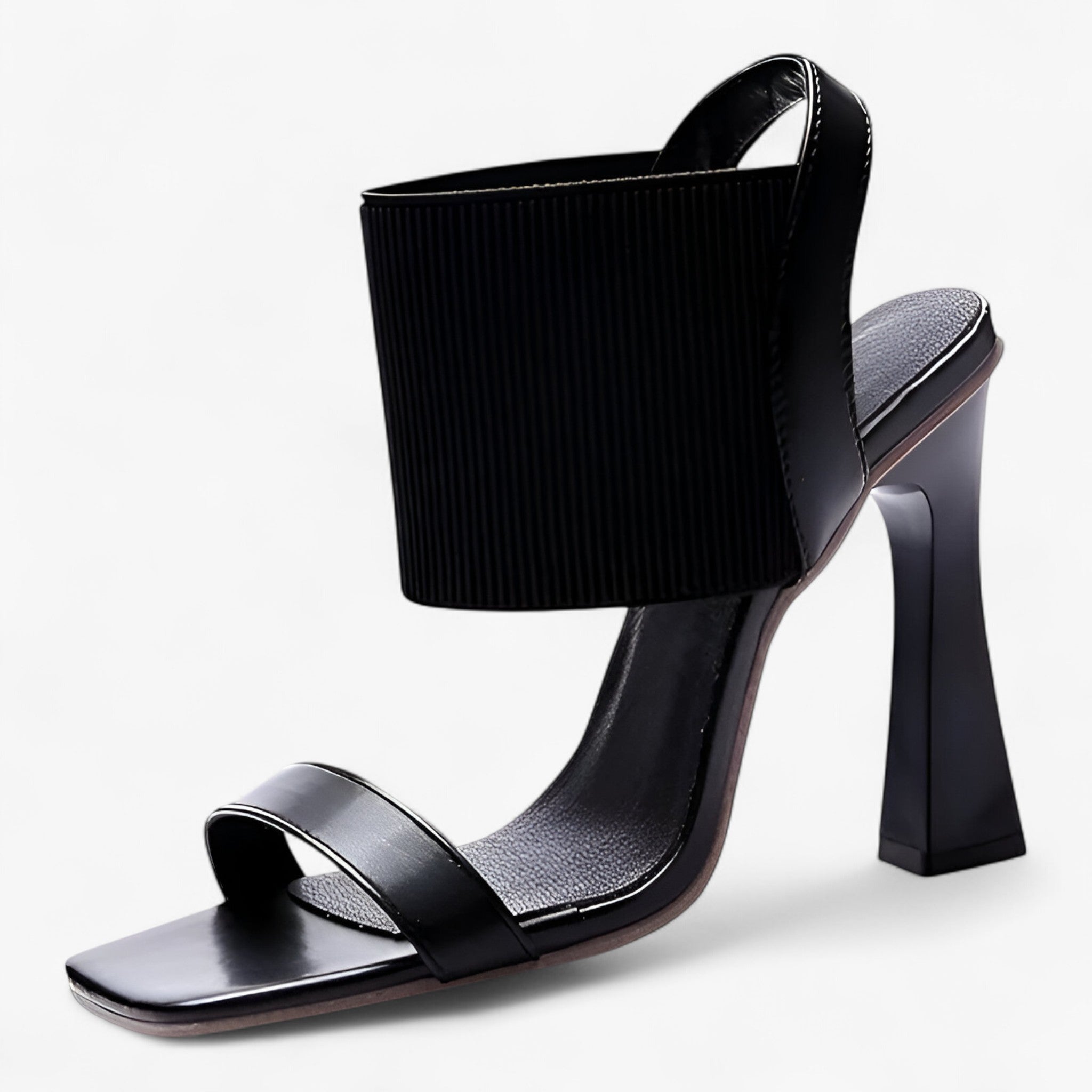 Clea | Sandals with a square toe - Sophisticated and elegant