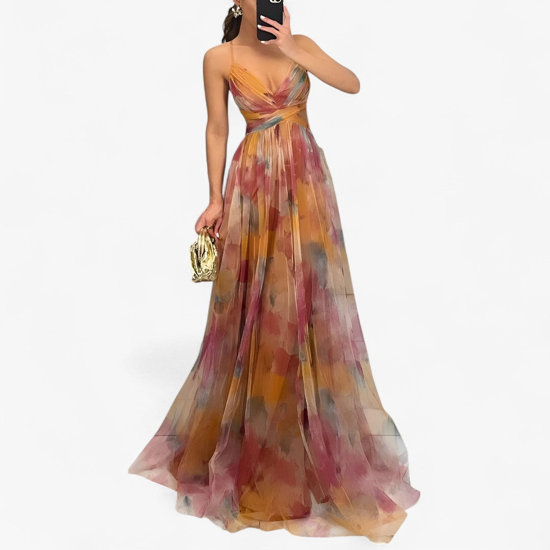 Lucia | Flowing long dress in pastel colors with a sophisticated watercolor effect