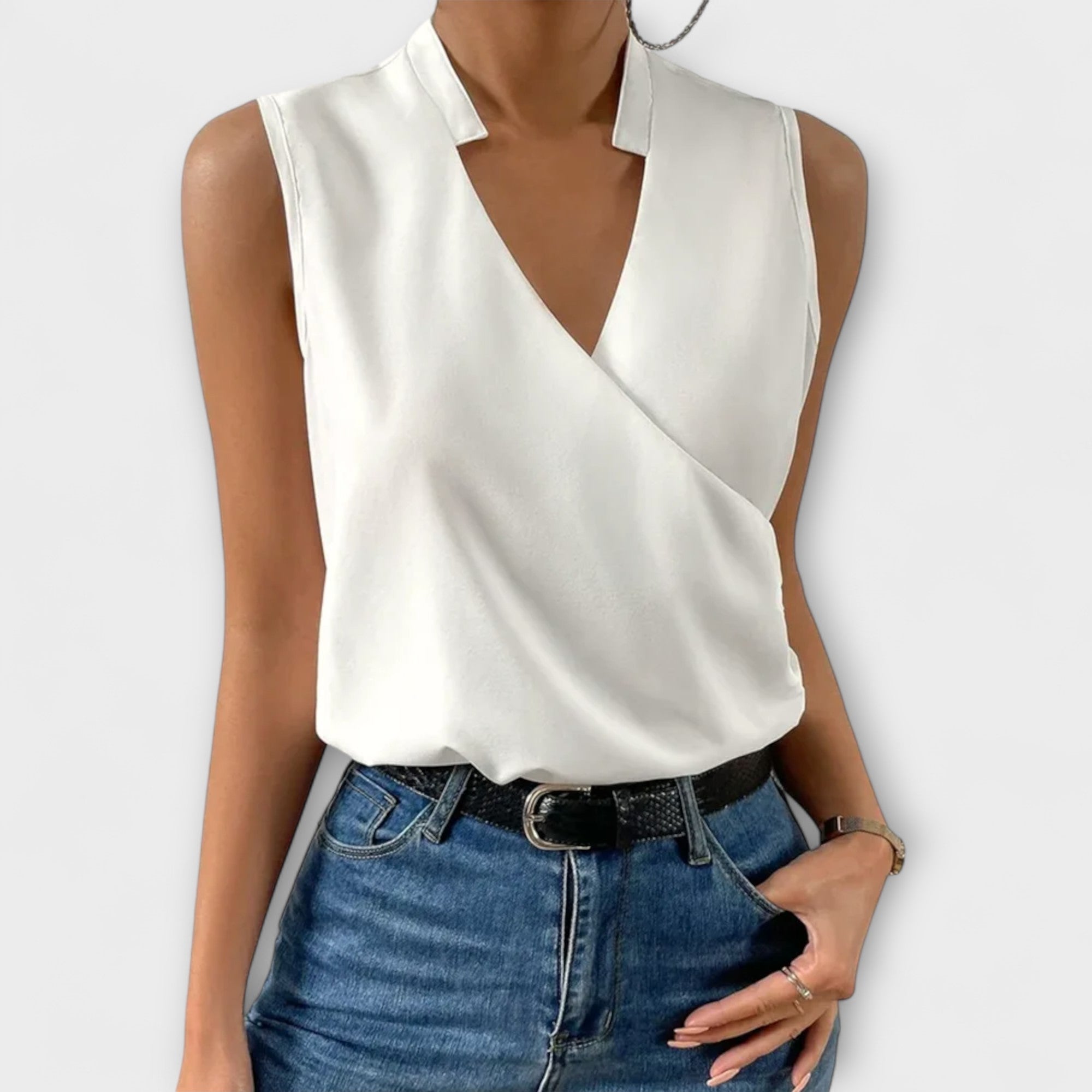 Loretta | Timeless V-Neck Blouse for Effortless Elegance