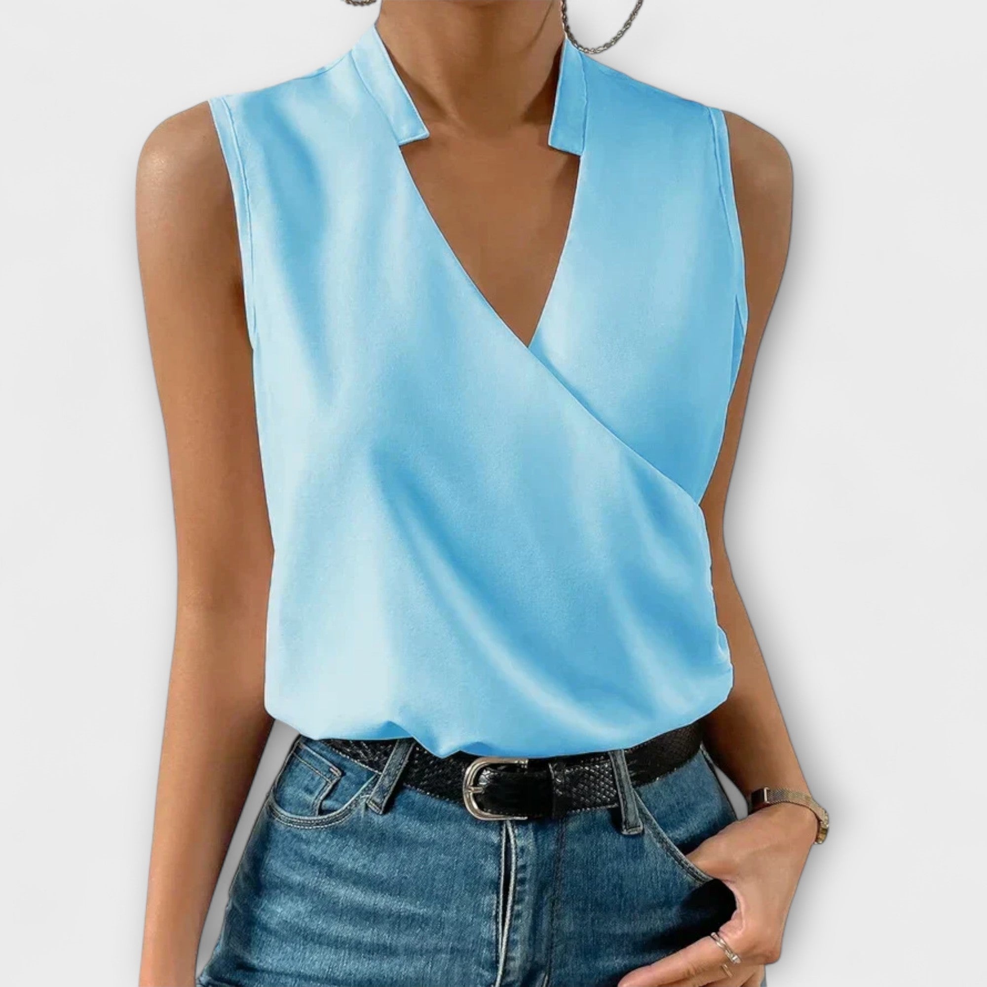 Loretta | Timeless V-Neck Blouse for Effortless Elegance