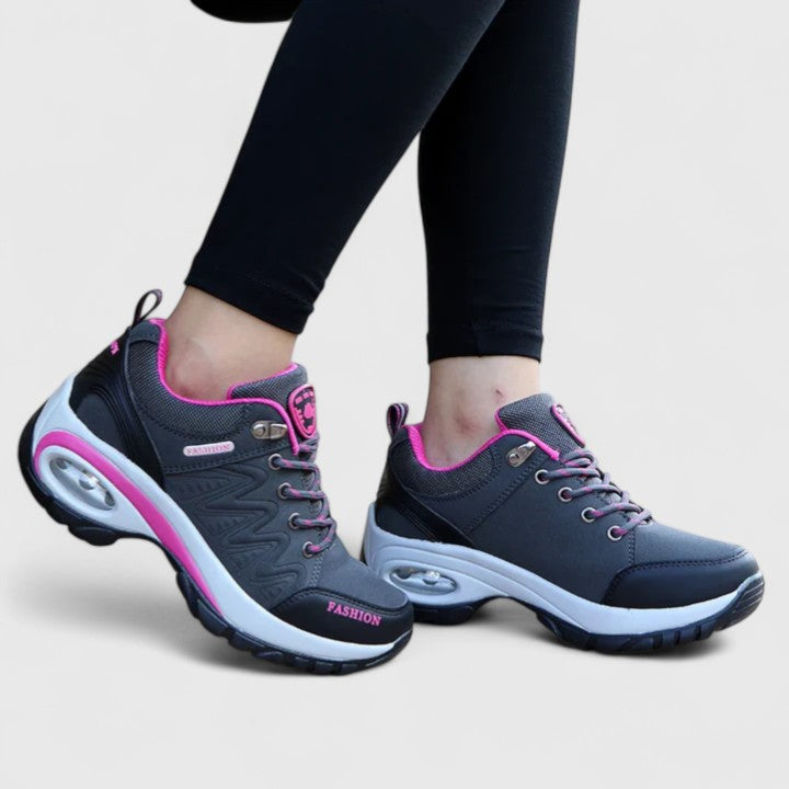 Leslie Cozy Sneakers: All-Day Comfort with Everyday Style