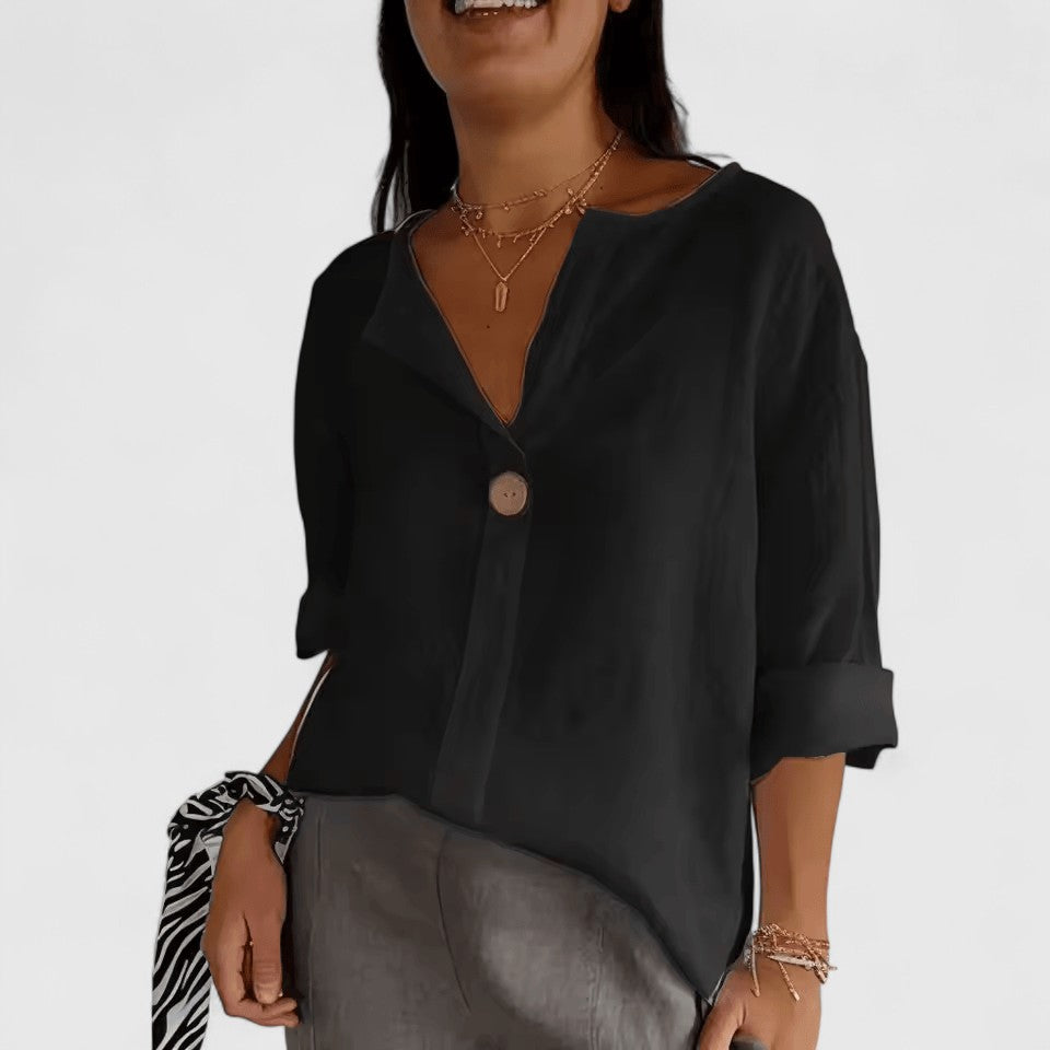 Kianna | Timelessly Chic and Elegant Blouse