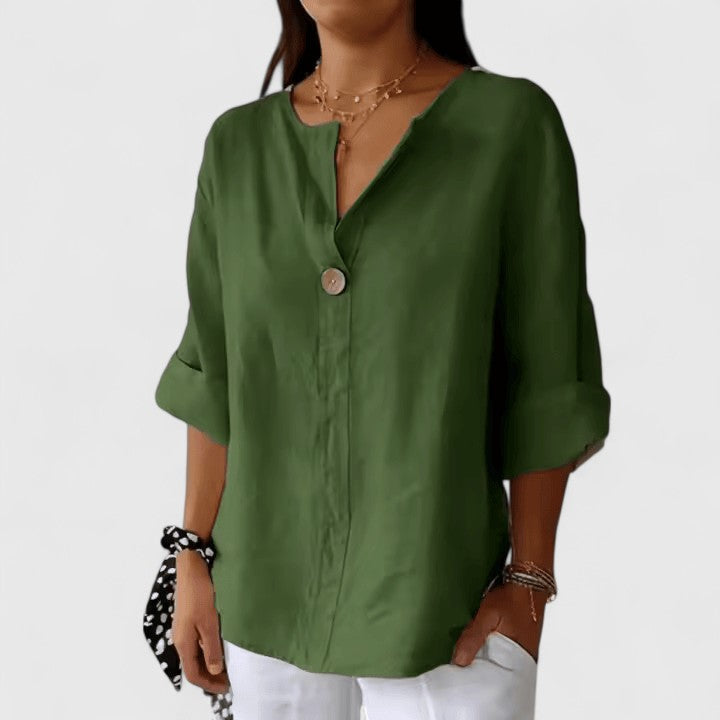 Kianna | Timelessly Chic and Elegant Blouse