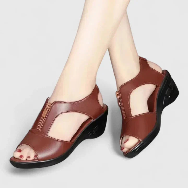 Nerisse: Effortless Chic Sandals