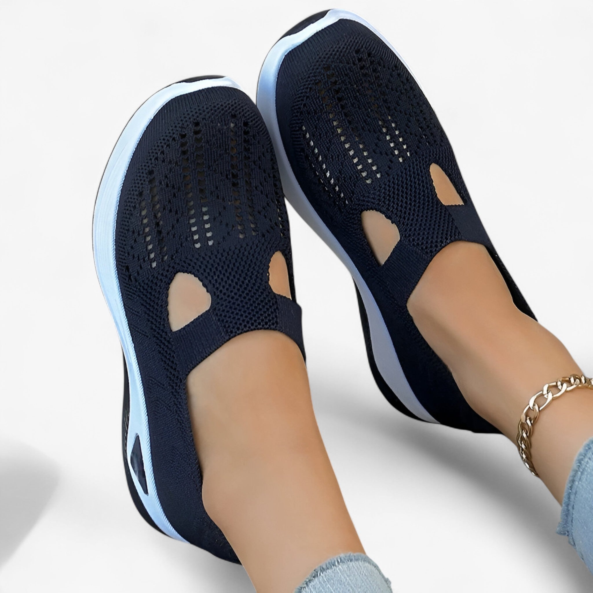 Clare | Soft Shoes – Lightweight and Shock-Absorbing