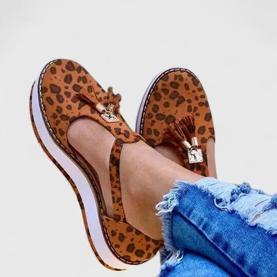 Kelsea: All-Day Comfort Orthopedic Sandals